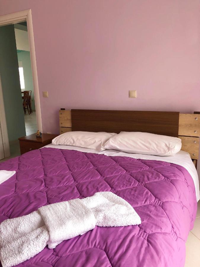 סרנדה Apartments Eri מראה חיצוני תמונה