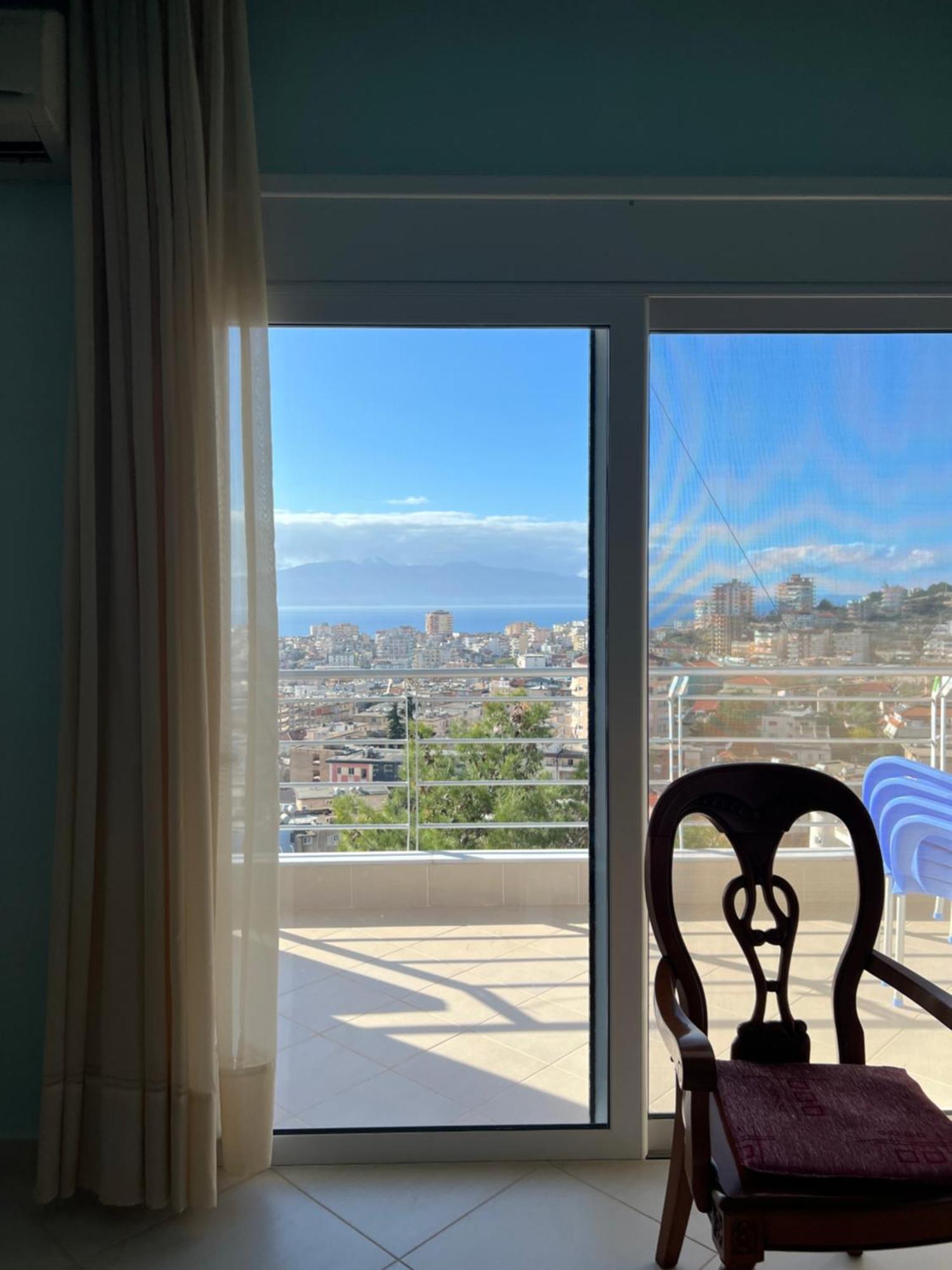 סרנדה Apartments Eri מראה חיצוני תמונה
